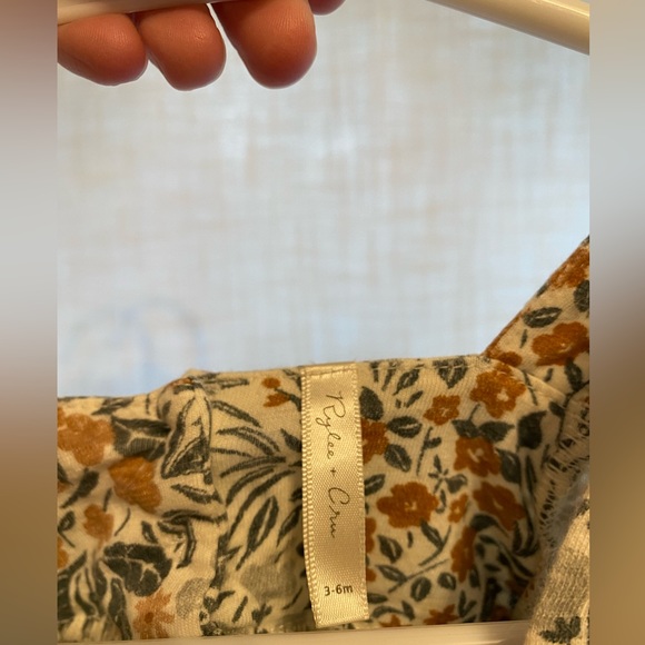 SOLD Rylee & Cru - Picture 2 of 4